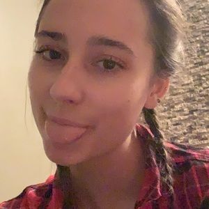 Meet your Posher, Laine!